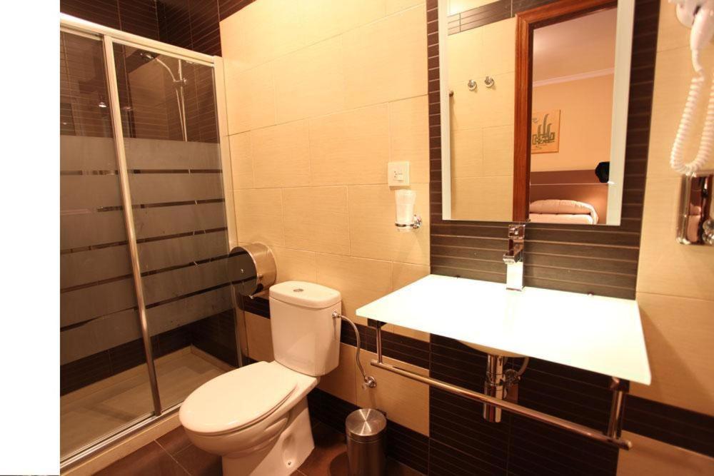 Hostal Zurbaran Llerena Extérieur photo